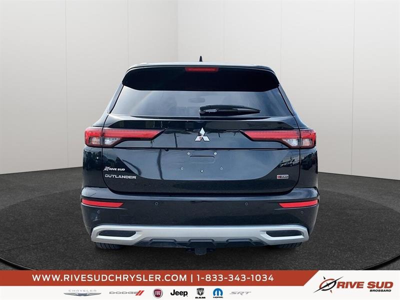 mitsubishi Outlander 2022 - 3