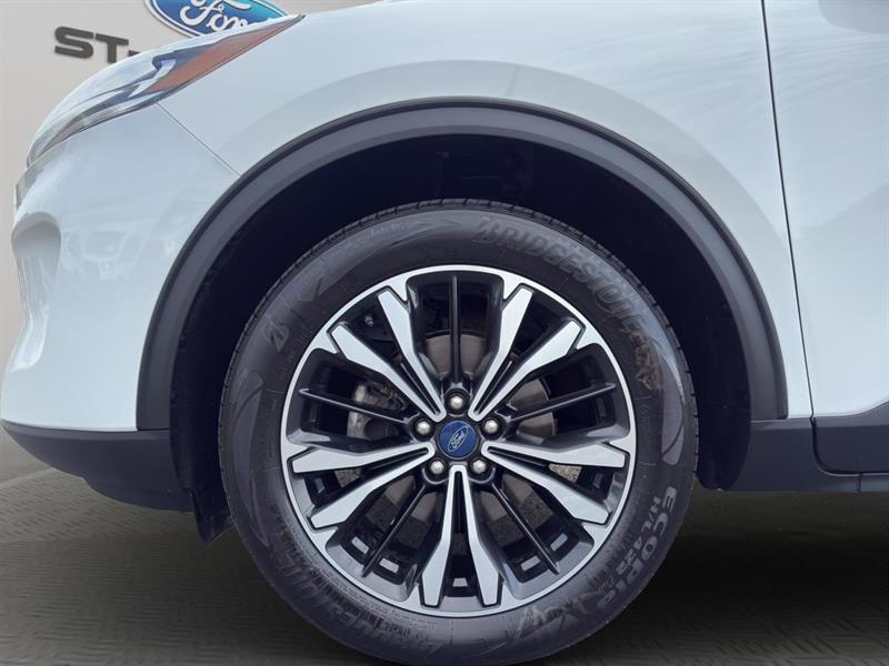 ford Escape 2021 - 18