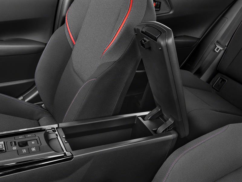 toyota Prius Plug-In 2025 - 7