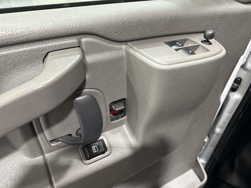 gmc Savana 2500 2024 - 12