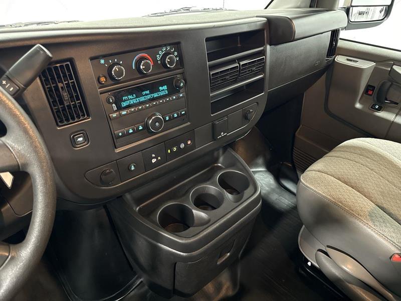 gmc Savana 2500 2024 - 18