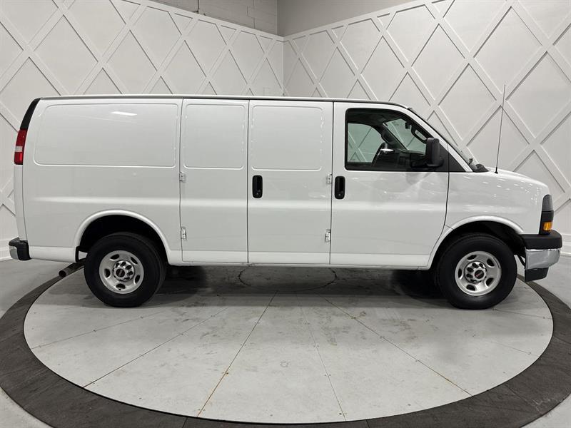 gmc Savana 2500 2024 - 26