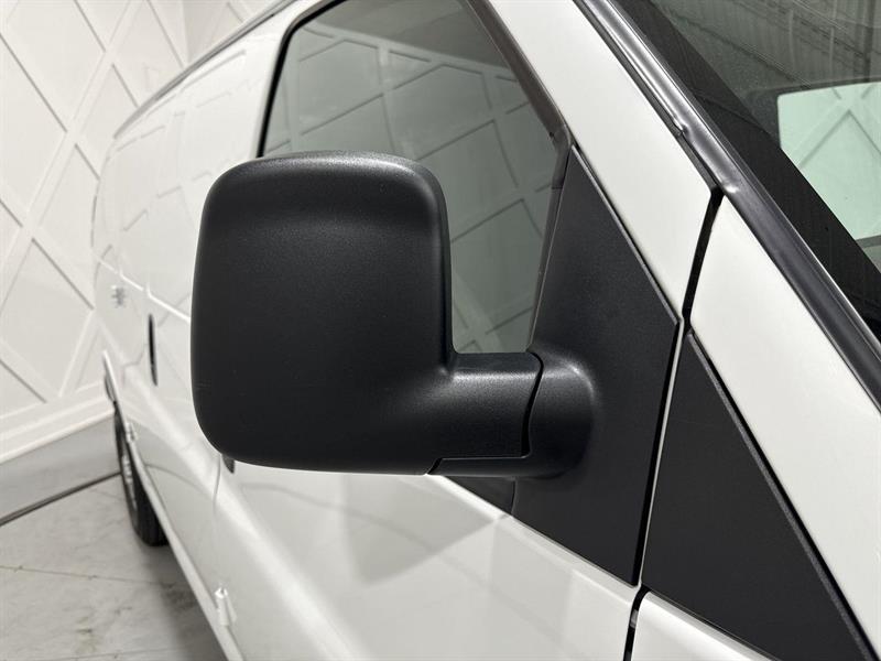 gmc Savana 2500 2024 - 27