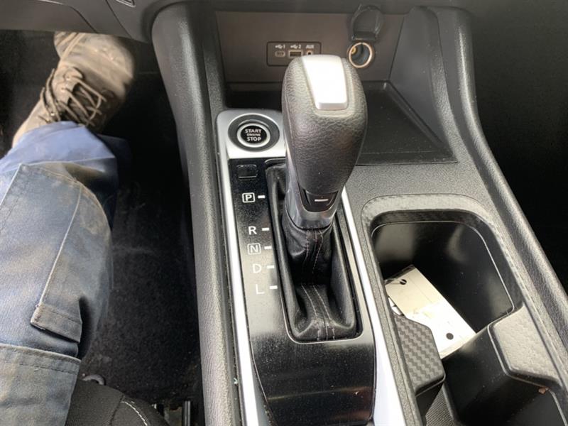 nissan Sentra 2020 - 12