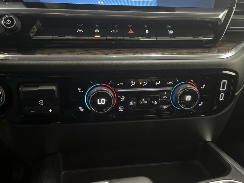 chevrolet Silverado 1500 2023 - 23