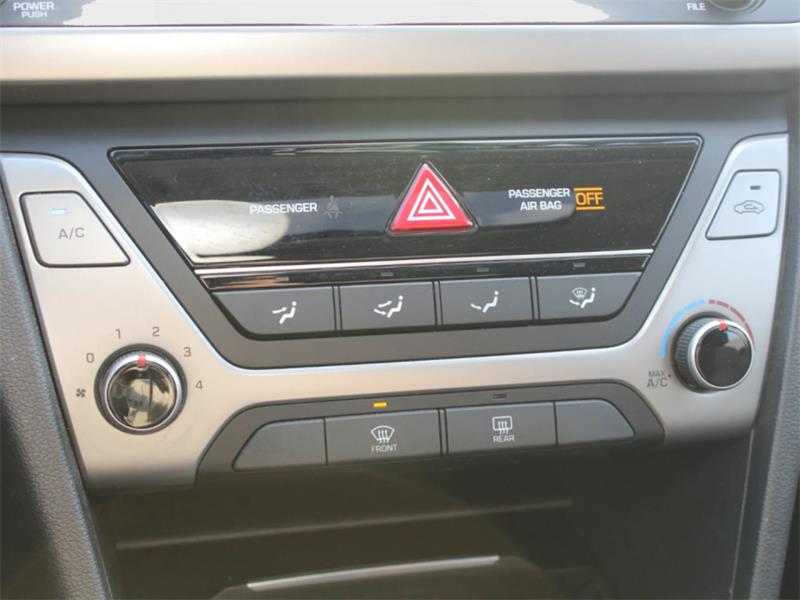 hyundai Elantra 2018 - 18