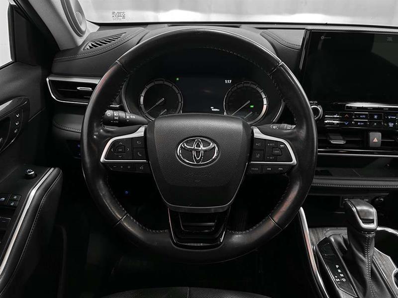 toyota Highlander 2022 - 16