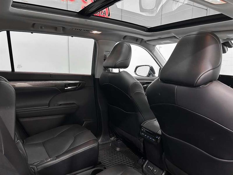 toyota Highlander 2022 - 27