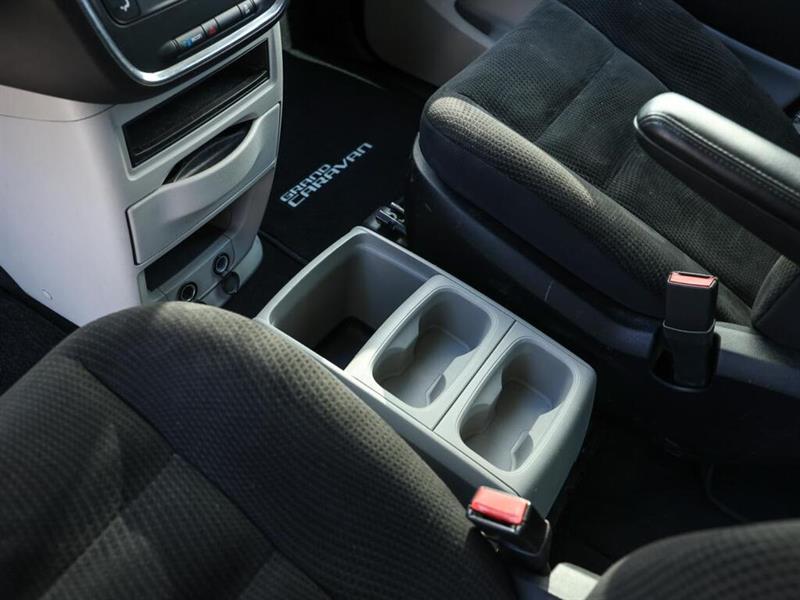 dodge Grand Caravan 2017 - 24