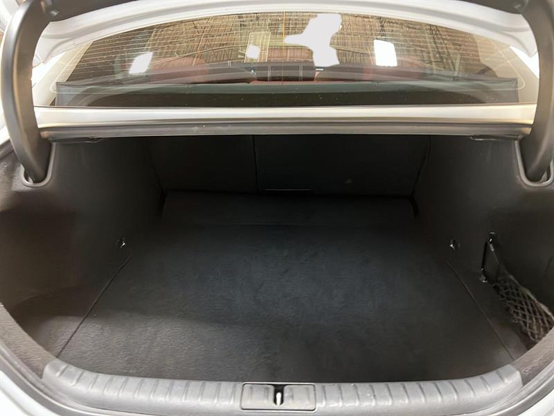 genesis G70 2023 - 13