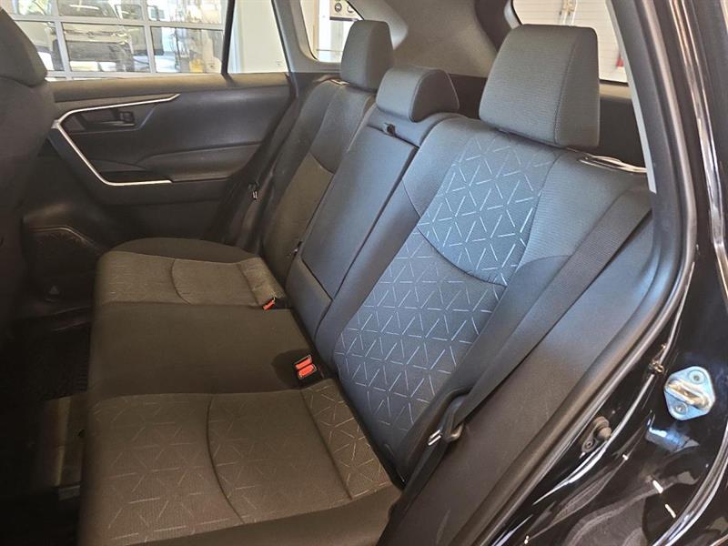 toyota RAV4 2022 - 12