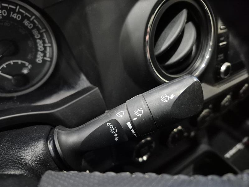 toyota Tacoma 2020 - 15