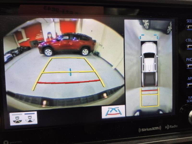 toyota Tacoma 2020 - 24