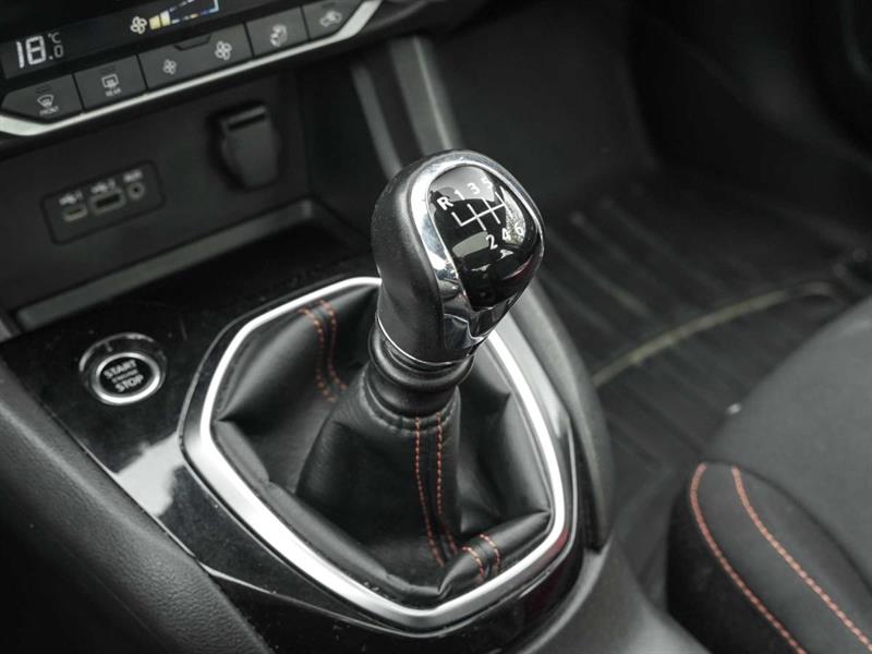 nissan Sentra 2023 - 22