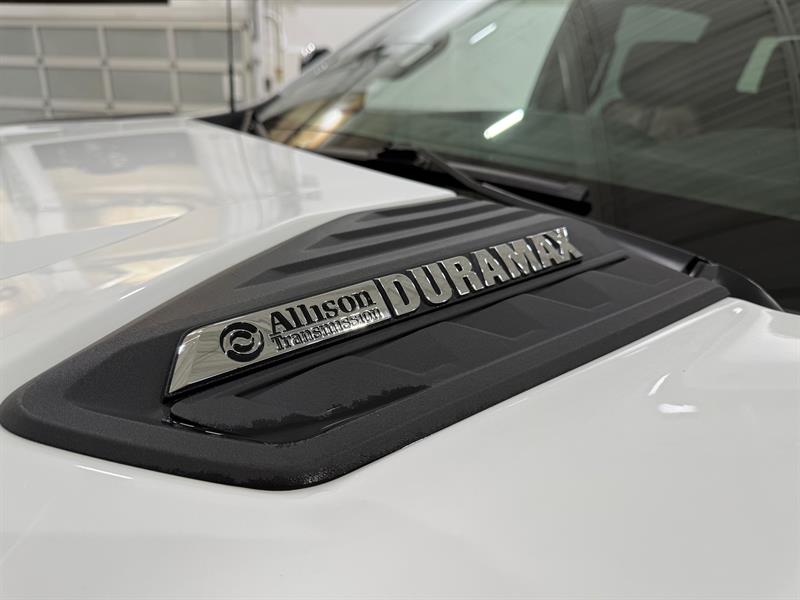 chevrolet Silverado 2500HD 2023 - 25