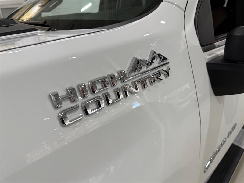 chevrolet Silverado 2500HD 2023 - 26