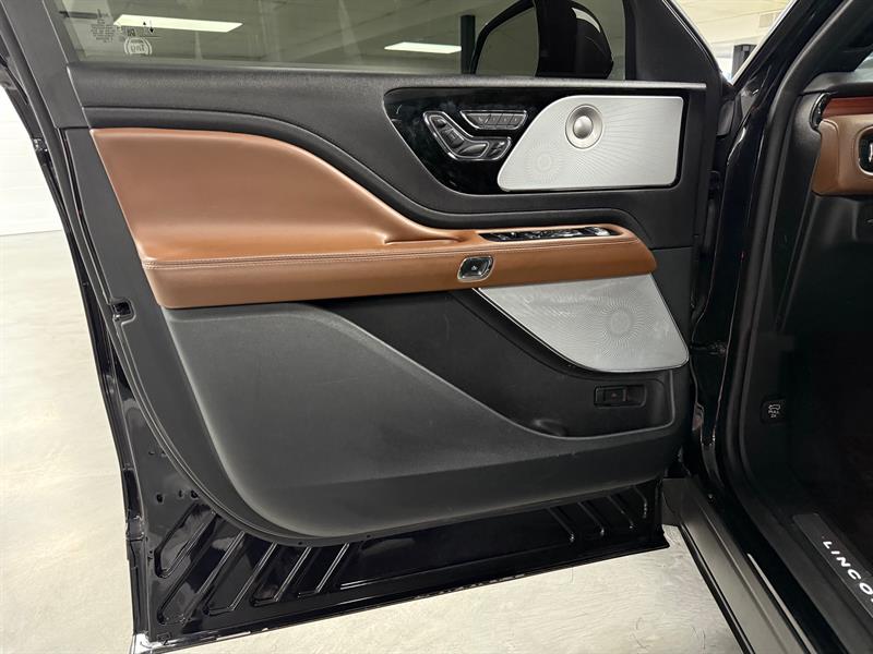 lincoln Aviator 2023 - 23