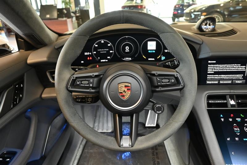 porsche Taycan 2021 - 18