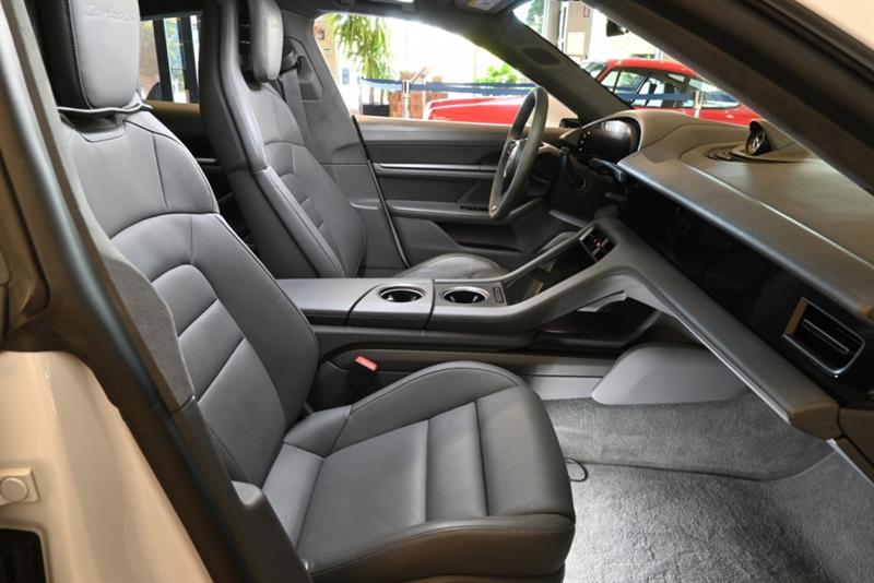 porsche Taycan 2021 - 31