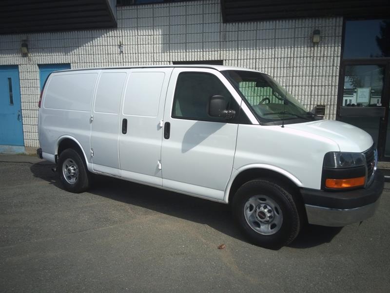 gmc Fourgonnette Savana utilitaire 2016 - 2