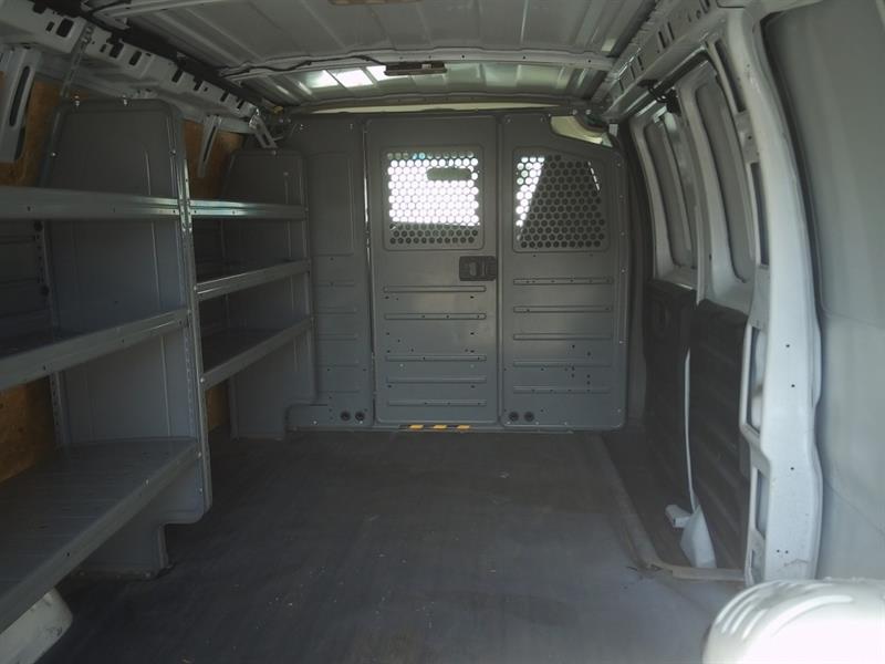 gmc Fourgonnette Savana utilitaire 2016 - 8