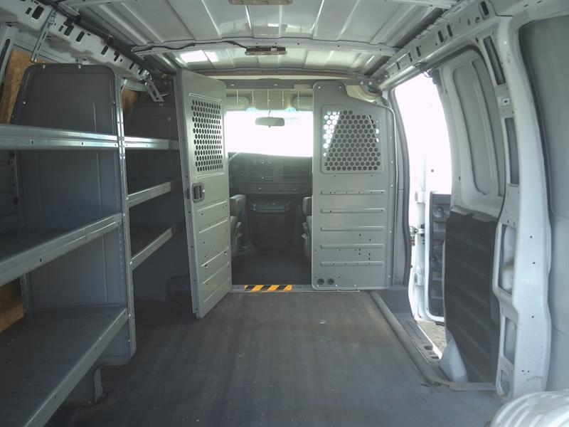 gmc Fourgonnette Savana utilitaire 2016 - 9