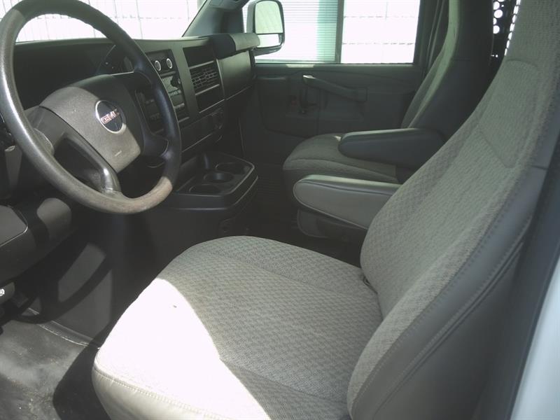 gmc Fourgonnette Savana utilitaire 2016 - 11