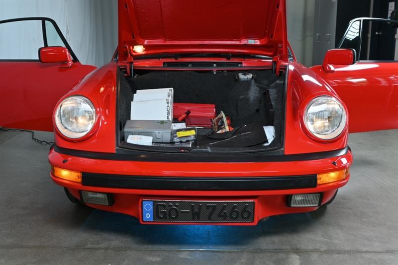 1984 Porsche 911 - Image 44