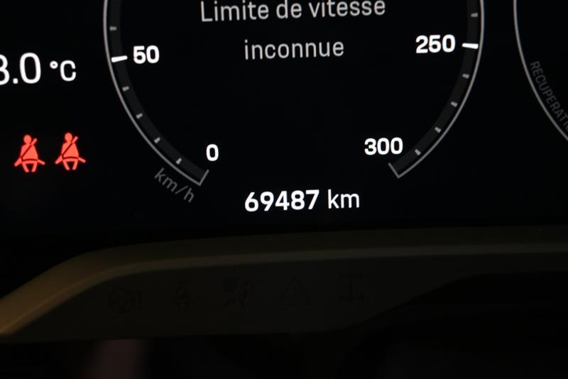 porsche Taycan 2021 - 22