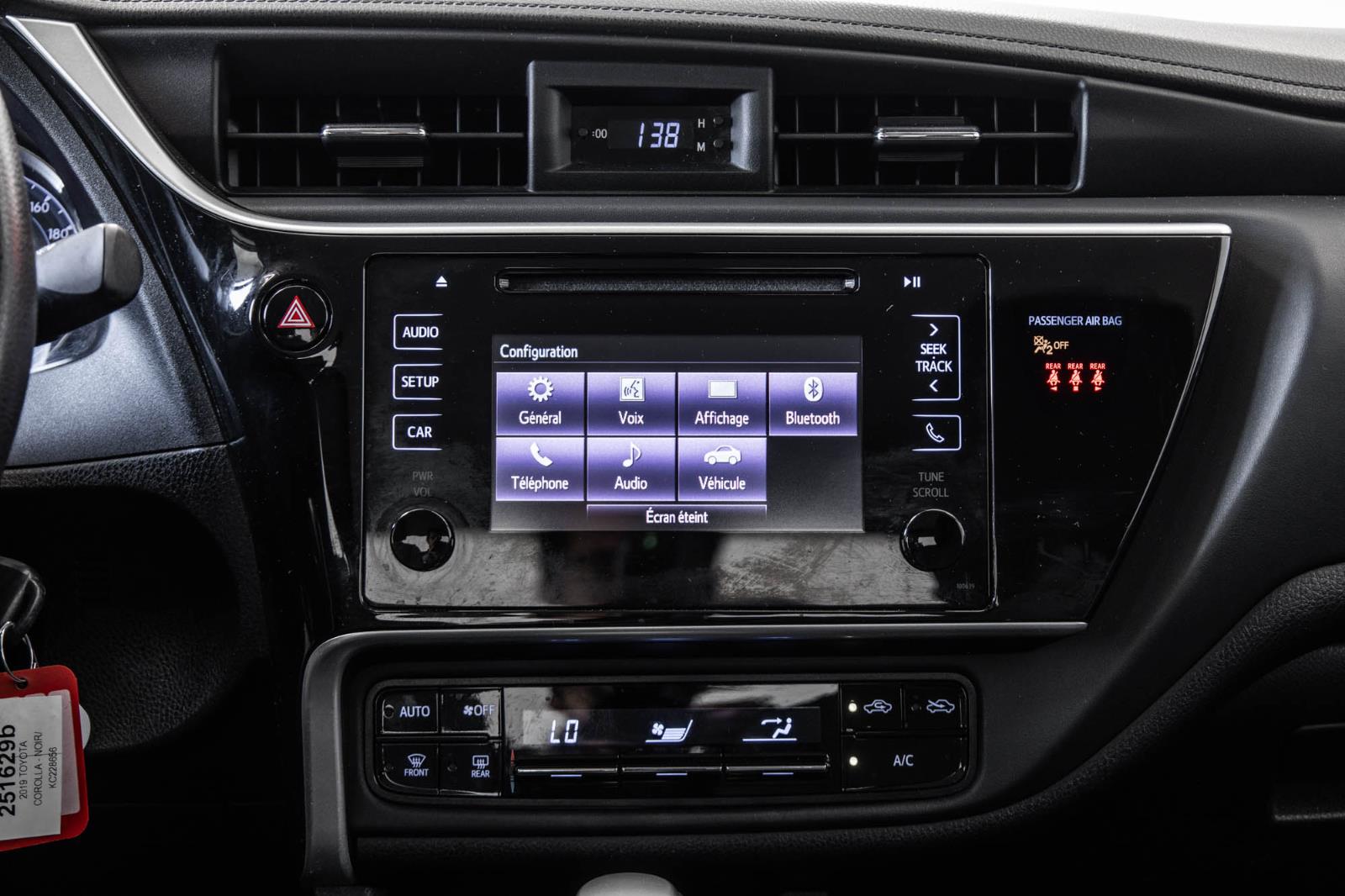 toyota Corolla 2019 - 38