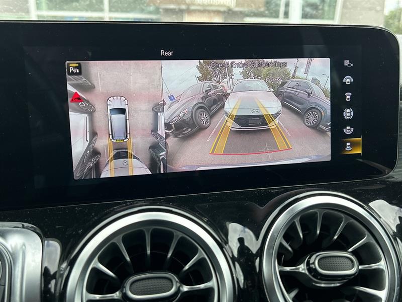 mercedes-benz GLB250 2022 - 16