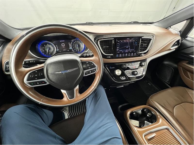 chrysler Pacifica 2020 - 11