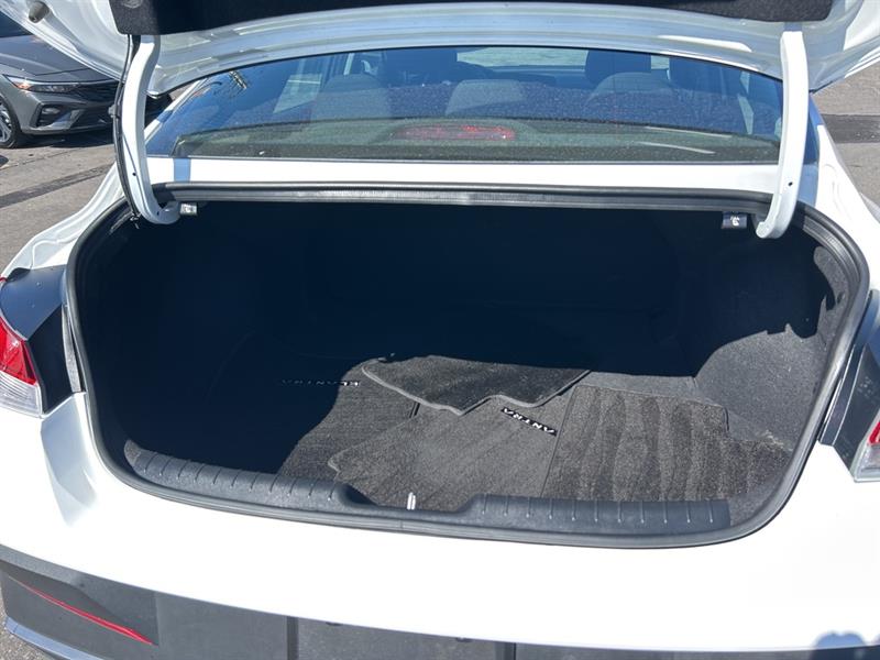 hyundai Elantra 2025 - 19