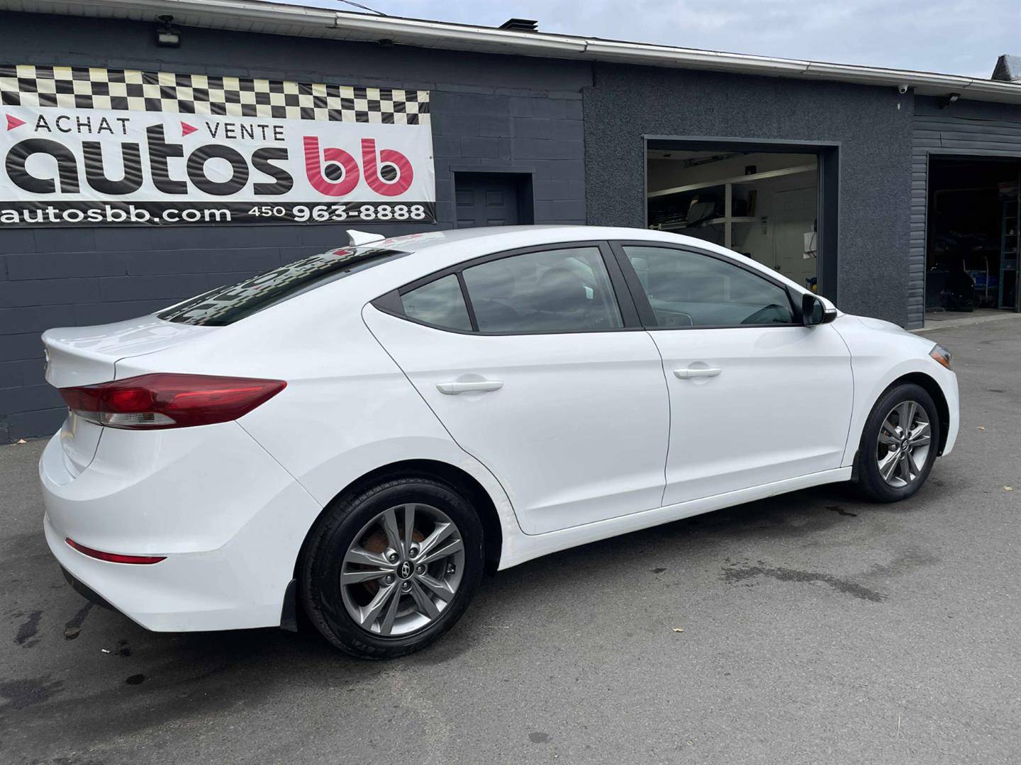 hyundai Elantra 2017 - 2