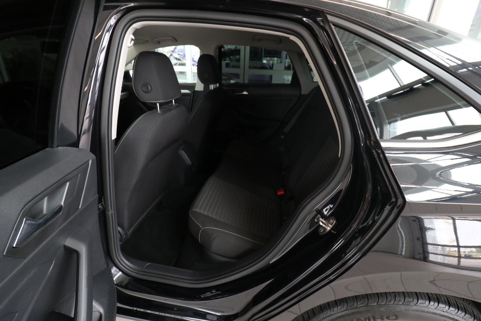 volkswagen Jetta 2022 - 13