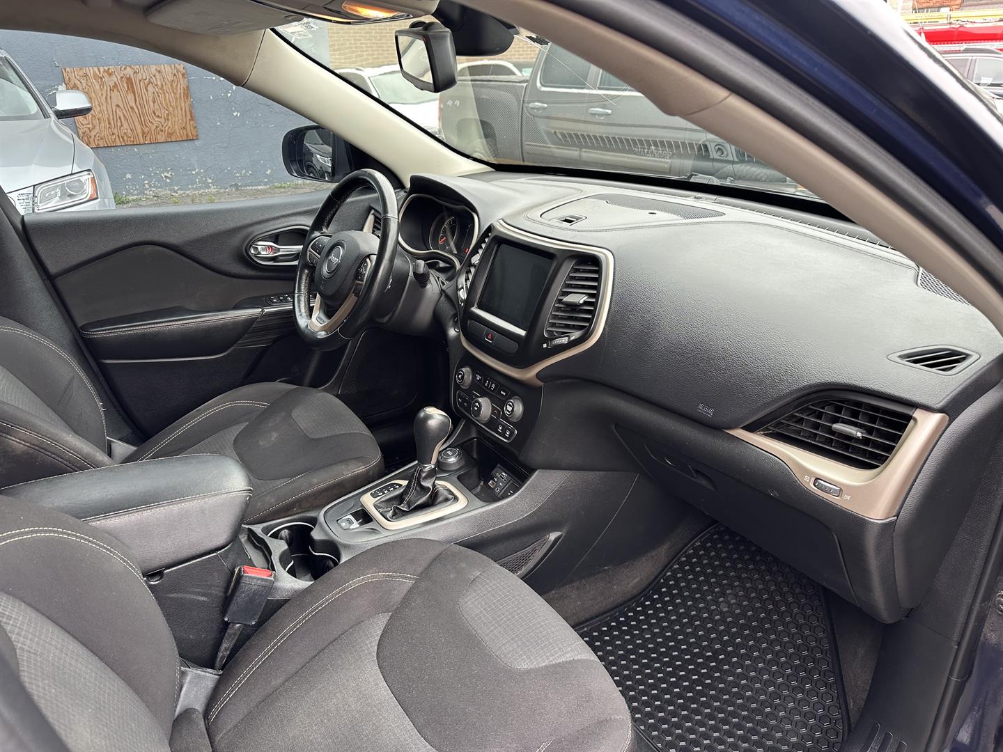 jeep Cherokee 2015 - 14