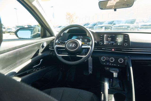 hyundai Elantra 2024 - 23