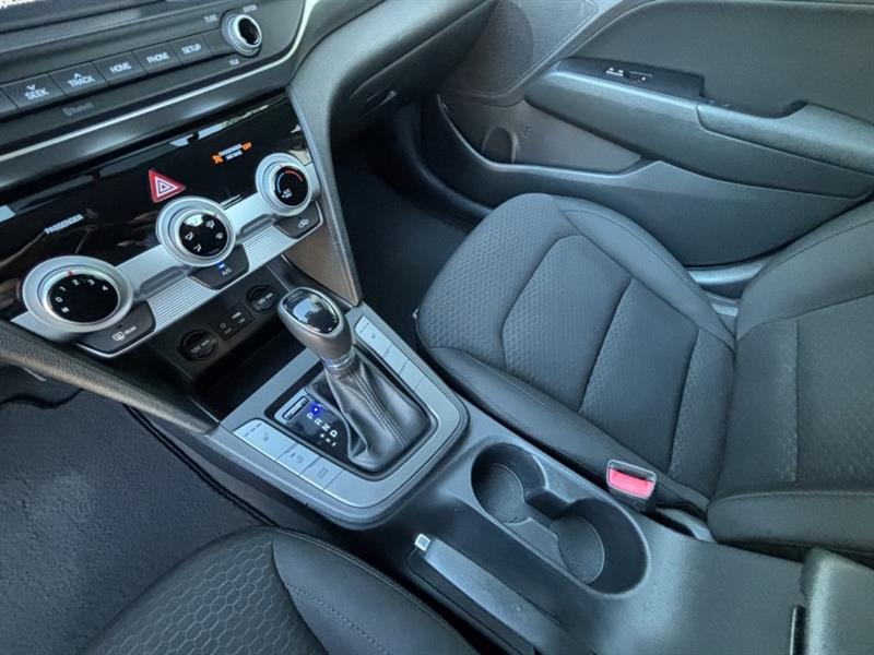 hyundai Elantra 2020 - 12