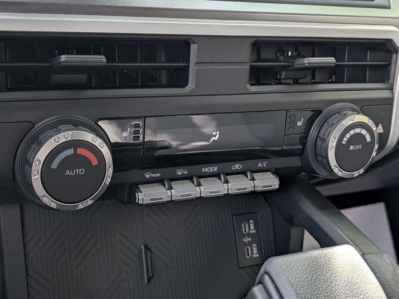 toyota Tacoma 2025 - 13