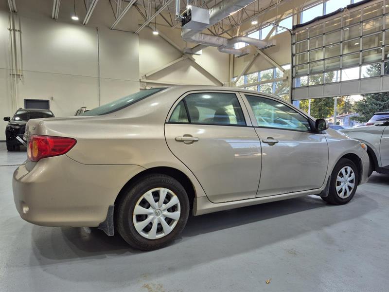 toyota Corolla 2010 - 3