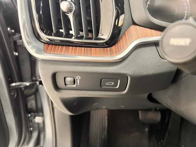 volvo V60 2021 - 28