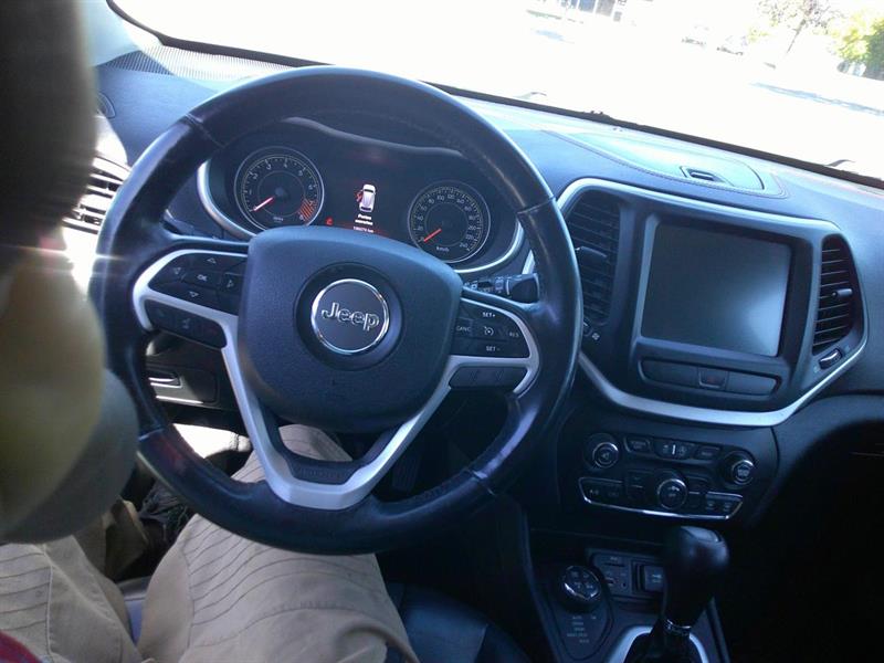 jeep Cherokee 2015 - 12