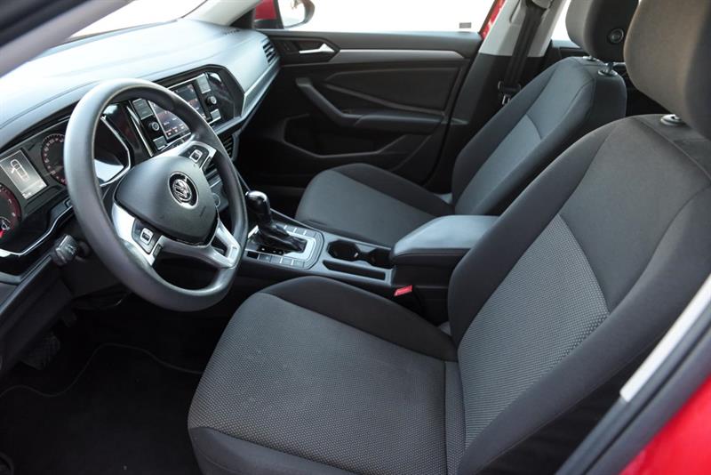 volkswagen Jetta 2019 - 10