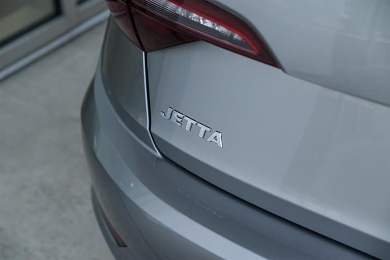 volkswagen Jetta 2021 - 8