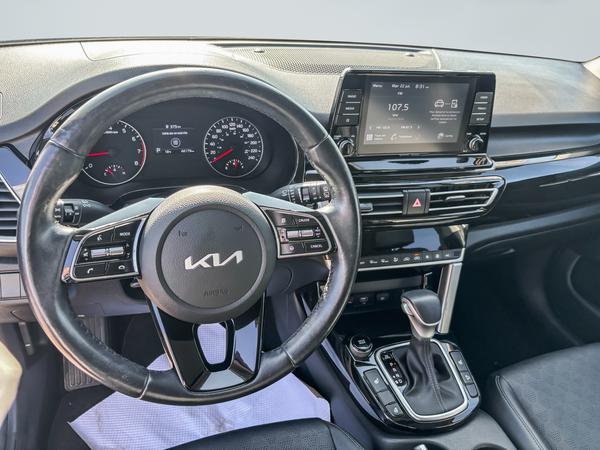kia Seltos 2023 - 12