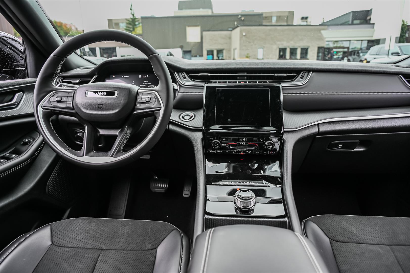 jeep Grand Cherokee 2025 - 18