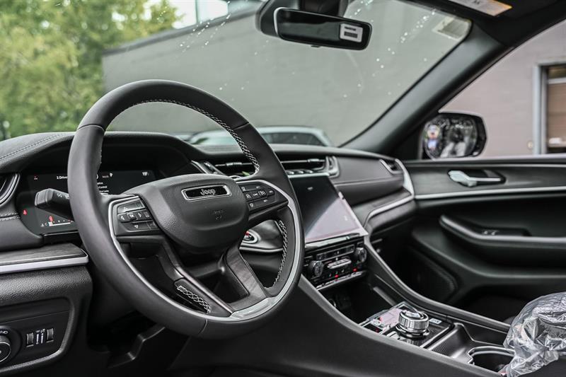 jeep Grand Cherokee 2025 - 10