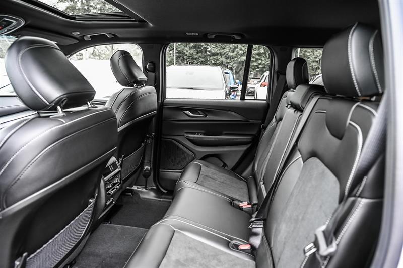 jeep Grand Cherokee 2025 - 16