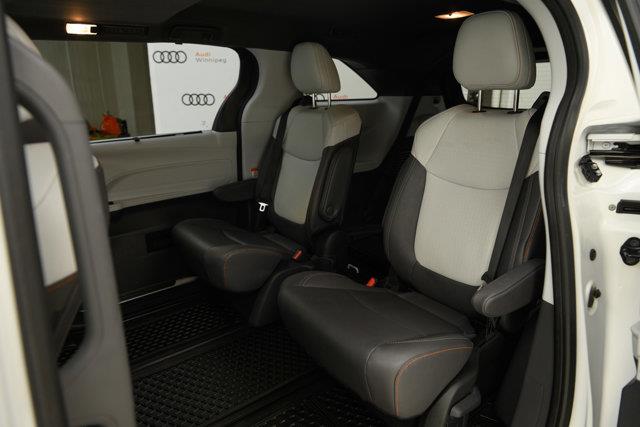 toyota Sienna 2024 - 26