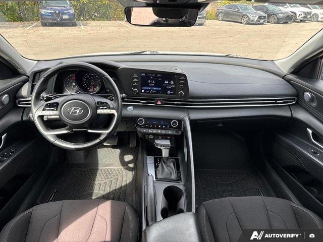 hyundai Elantra 2022 - 27